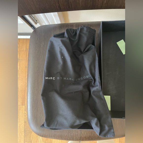 Marc by Marc Jacobs mouse flats black silver suede NWOT size 8 - Picture 4 of 5